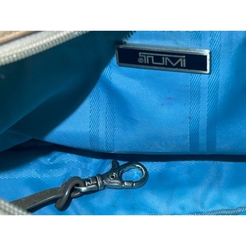Tumi Ballistic Nylon w/Leather Trim Purse Bag Tan w/Blue Lining - Picture 9 of 9